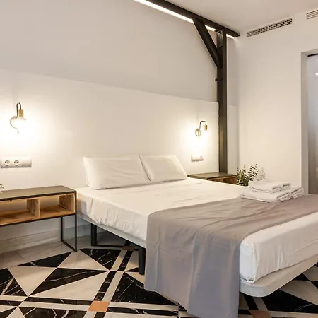 El Patio De La Luna Freshapartments Malaga